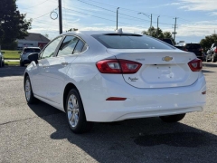 Used 2019  Chevrolet Cruze 4d Sedan LT at Paradise Motors near Lansing&comma; MI