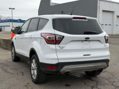 Used 2017  Ford Escape 4d SUV 4WD SE at Paradise Motors near Lansing&comma; MI