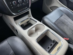 Used 2019  Dodge Grand Caravan 4d Wagon SXT at Paradise Motors near Lansing&comma; MI