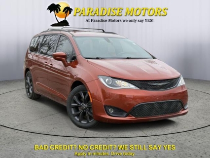 Used 2018 Chrysler Pacifica 4d Wagon Touring Plus at Paradise Motors near Lansing, MI