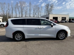 Used 2021  Chrysler Voyager LXI FWD at Paradise Motors near Lansing&comma; MI