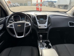 Used 2017  Chevrolet Equinox 4d SUV FWD LT at Paradise Motors near Lansing&comma; MI