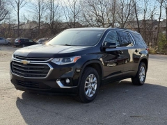 Used 2018  Chevrolet Traverse 4d SUV FWD LT Cloth w/1LT at Paradise Motors near Lansing, MI