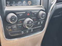 Used 2015  Jeep Grand Cherokee 4d SUV 4WD Limited at Paradise Motors near Lansing&comma; MI