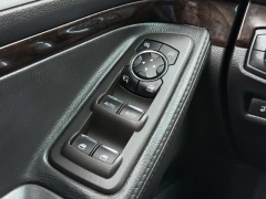 Used 2015  Ford Explorer 4d SUV 4WD Limited at Paradise Motors near Lansing&comma; MI