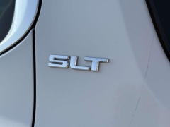 Used 2017  GMC Acadia 4d SUV AWD SLT-2 at Paradise Motors near Lansing, MI