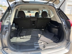 Used 2019  Nissan Rogue FWD at Paradise Motors near Lansing, MI