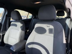 Used 2019  Chevrolet Cruze 4d Hatchback LT at Paradise Motors near Lansing&comma; MI