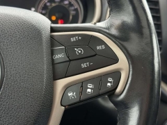 Used 2016  Jeep Cherokee 4d SUV 4WD Limited V6 at Paradise Motors near Lansing&comma; MI