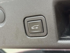 Used 2018  Chevrolet Equinox 4d SUV AWD Premier w&sol;1LZ at Paradise Motors near Lansing&comma; MI