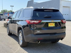 Used 2018  Chevrolet Traverse 4d SUV FWD LT Cloth w&sol;1LT at Paradise Motors near Lansing&comma; MI
