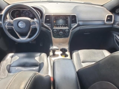 Used 2015  Jeep Grand Cherokee 4d SUV 4WD Limited at Paradise Motors near Lansing&comma; MI