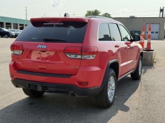 Used 2018  Jeep Grand Cherokee 4d SUV 4WD Laredo at Paradise Motors near Lansing&comma; MI
