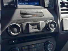 Used 2017  Ford F-150 4WD SuperCrew XLT 5 1/2 at Paradise Motors near Lansing, MI