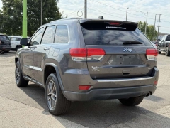 Used 2017  Jeep Grand Cherokee 4d SUV 4WD Limited at Paradise Motors near Lansing&comma; MI