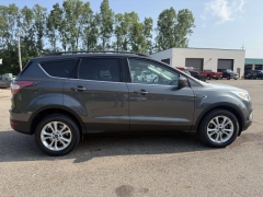 Used 2017  Ford Escape 4d SUV FWD SE at Paradise Motors near Lansing&comma; MI