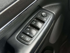 Used 2017  Jeep Grand Cherokee 4d SUV 4WD Limited at Paradise Motors near Lansing&comma; MI