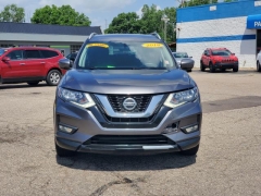 Used 2018  Nissan Rogue 4d SUV AWD SV at Paradise Motors near Lansing&comma; MI