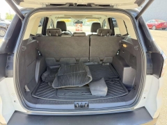 Used 2017  Ford Escape 4d SUV 4WD Titanium at Paradise Motors near Lansing&comma; MI