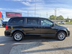 Used 2019  Dodge Grand Caravan 4d Wagon SXT at Paradise Motors near Lansing&comma; MI