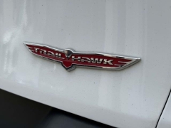 Used 2018  Jeep Cherokee 4d SUV 4WD Trailhawk V6 at Paradise Motors near Lansing&comma; MI
