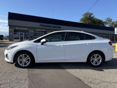 Used 2019  Chevrolet Cruze 4d Sedan LT at Paradise Motors near Lansing&comma; MI