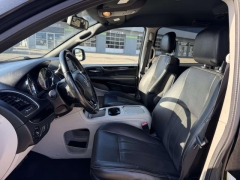 Used 2019  Dodge Grand Caravan 4d Wagon SXT at Paradise Motors near Lansing&comma; MI