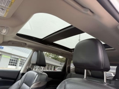 Used 2017  Nissan Murano 4d SUV AWD Platinum &lpar;2017&period;5&rpar; at Paradise Motors near Lansing&comma; MI