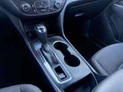 Used 2021  Chevrolet Equinox FWD 4dr LT w&sol;1LT at Paradise Motors near Lansing&comma; MI