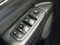 Used 2019  Jeep Grand Cherokee 4d SUV 4WD Laredo at Paradise Motors near Lansing&comma; MI