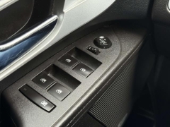 Used 2017  Chevrolet Equinox 4d SUV FWD Premier at Paradise Motors near Lansing&comma; MI