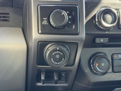 Used 2017  Ford F-150 4WD SuperCrew XLT 5 1/2 at Paradise Motors near Lansing, MI