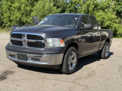 Used 2017  Ram 1500 4WD Quad Cab SLT at Paradise Motors near Lansing&comma; MI