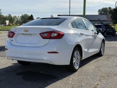 Used 2019  Chevrolet Cruze 4d Sedan LT at Paradise Motors near Lansing&comma; MI