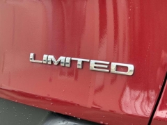 Used 2017  Jeep Cherokee 4d SUV FWD Limited V6 at Paradise Motors near Lansing&comma; MI