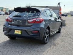 Used 2019  Chevrolet Cruze 4d Hatchback LT at Paradise Motors near Lansing&comma; MI