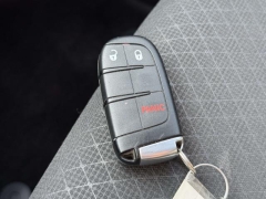 Used 2018  Jeep Grand Cherokee 4d SUV 4WD Laredo at Paradise Motors near Lansing&comma; MI