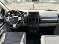 Used 2010 Dodge Grand Caravan 4d Wagon SE at Paradise Motors near Lansing, MI