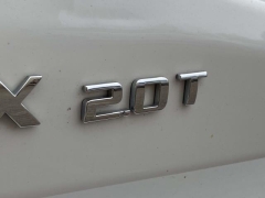 Used 2018 Chevrolet Equinox 4d SUV AWD LT w/2LT at Paradise Motors near Lansing, MI