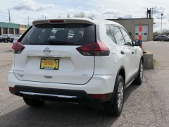 Used 2019  Nissan Rogue 4d SUV AWD S at Paradise Motors near Lansing&comma; MI