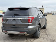 Used 2017  Ford Explorer 4d SUV 4WD Limited at Paradise Motors near Lansing&comma; MI