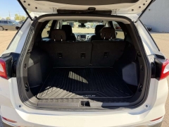 Used 2020  Chevrolet Equinox 4d SUV FWD LT w/1LT at Paradise Motors near Lansing, MI