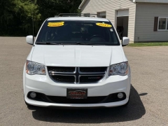 Used 2019 Dodge Grand Caravan 4d Wagon SXT at Paradise Motors near Lansing, MI