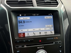 Used 2017  Ford Explorer 4d SUV 4WD Limited at Paradise Motors near Lansing&comma; MI