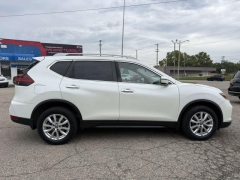 Used 2019  Nissan Rogue 4d SUV FWD SV at Paradise Motors near Lansing&comma; MI