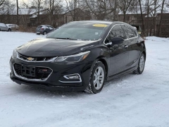 Used 2017  Chevrolet Cruze 4d Hatchback Premier at Paradise Motors near Lansing&comma; MI