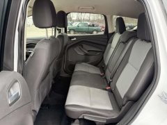 Used 2017  Ford Escape 4d SUV 4WD SE at Paradise Motors near Lansing&comma; MI