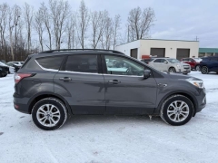 Used 2018  Ford Escape 4d SUV 4WD SEL at Paradise Motors near Lansing&comma; MI