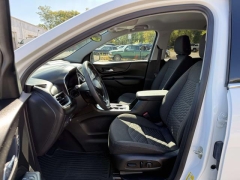 Used 2020  Chevrolet Equinox 4d SUV FWD LT w/1LT at Paradise Motors near Lansing, MI