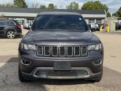 Used 2017  Jeep Grand Cherokee 4d SUV 4WD Limited at Paradise Motors near Lansing&comma; MI